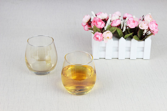 玻璃杯
