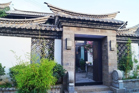 老房子門頭