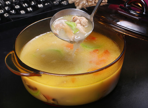 山珍野菌湯