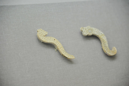 白玉雕塑