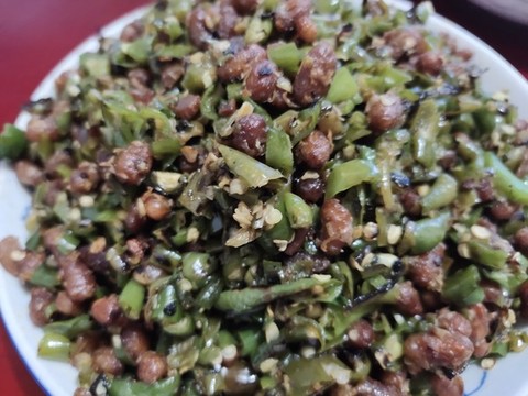干豆?jié){炒青椒
