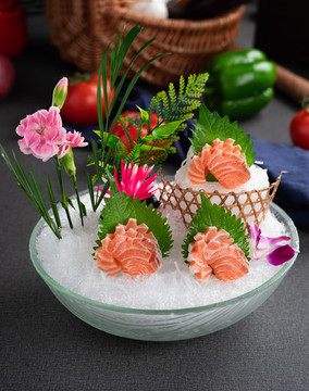 三文魚(yú)腩刺身