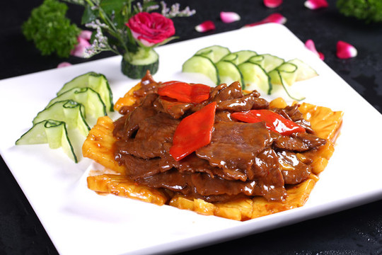 菠蘿炒肉片