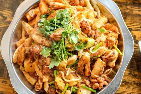 辣子雞炒饃