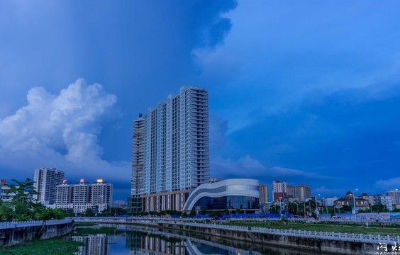 合浦西門江畔景色