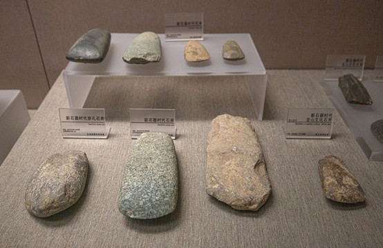 新石器時代龍山文化石斧