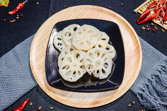 鹵藕片