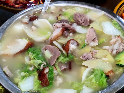 清燉三鮮蹄子