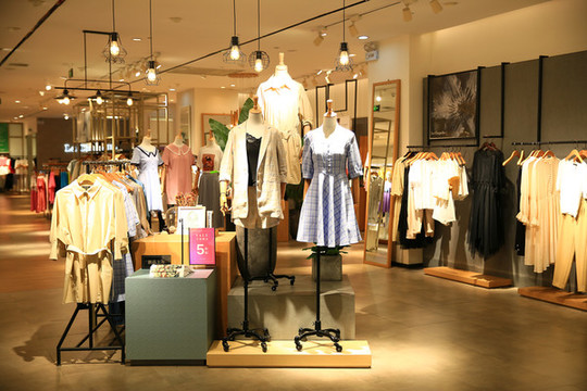 時(shí)尚女裝店