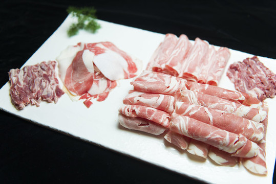 火鍋食材羊肉拼盤