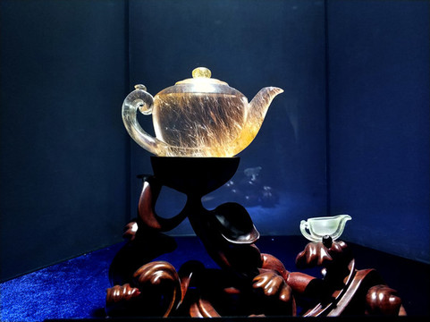金发晶雕刻茶壶茶具摆件