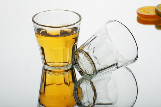 酒杯