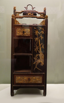 清代金漆木雕茶擔(dān)
