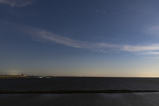 海邊星空的夜晚