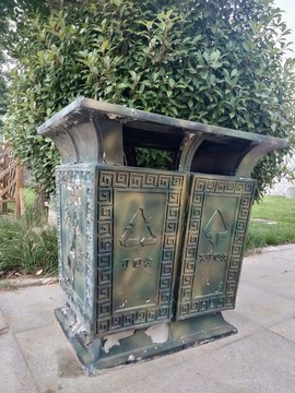 垃圾桶