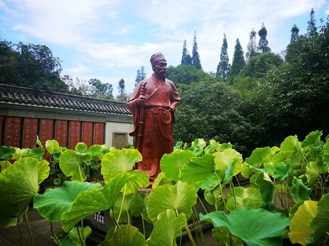 楊慎塑像