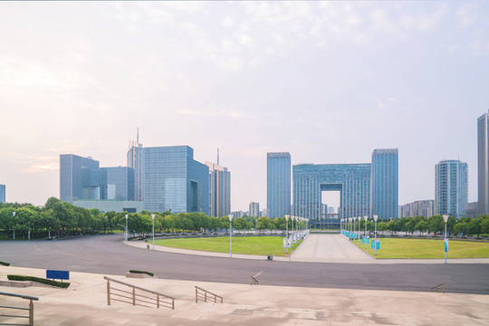 中國南京城市CBD建筑群和街景