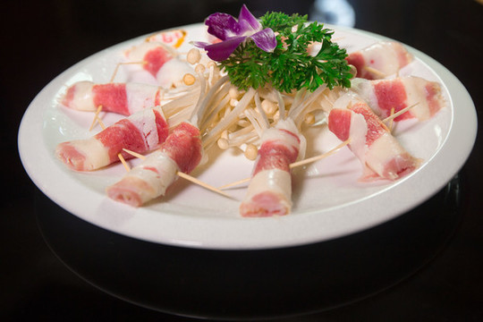 火鍋金針菇肉卷