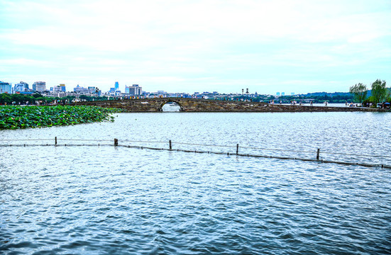 西湖斷橋景區(qū)