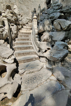北海公園楞伽窟艮岳石階