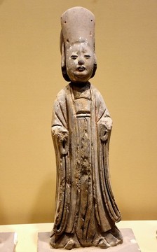 南唐內(nèi)官女俑