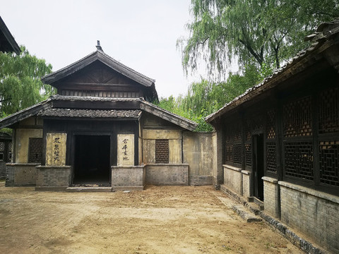 倉(cāng)庫(kù)重地
