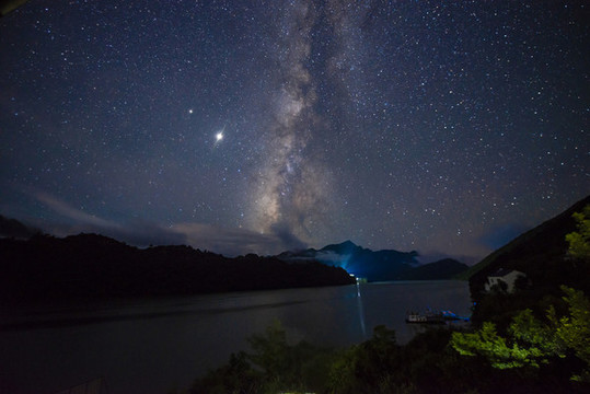 清江畫廊星空