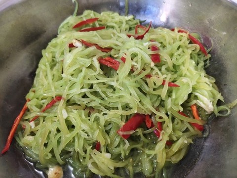萵筍絲