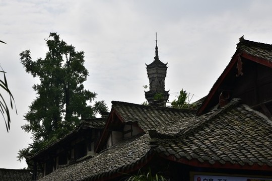 古鎮(zhèn)青瓦房