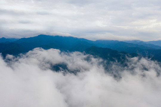 秦嶺山