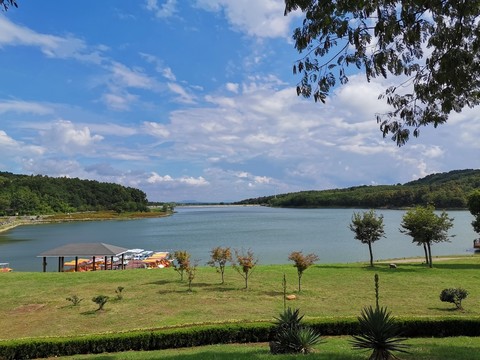 南京六合平山森林公園雙疊湖