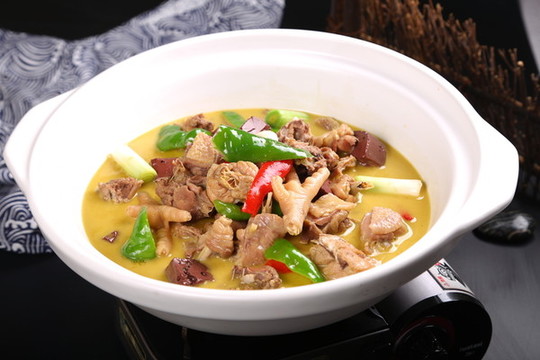 農(nóng)家燒土雞