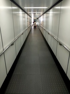 登機(jī)廊橋通道