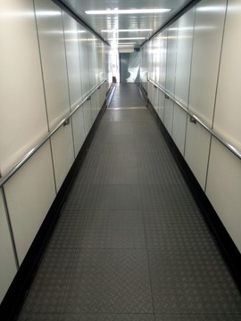 登機(jī)廊橋通道