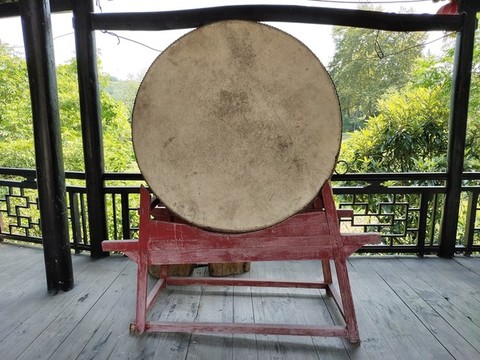 鼓特寫