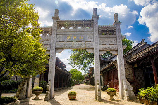 梅灣街牌坊