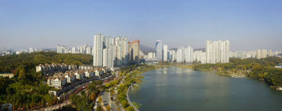 韓國(guó)水原光教湖水公園俯拍全景圖