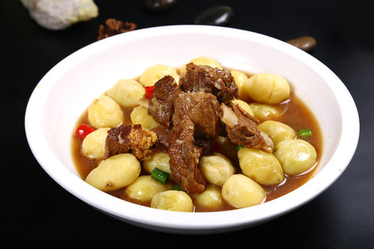 小土豆燒牛排
