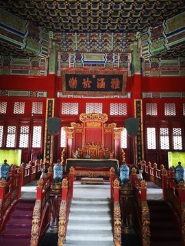 辟雍殿皇帝寶座