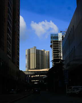 城市