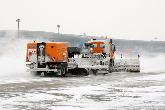 機場大型掃雪車