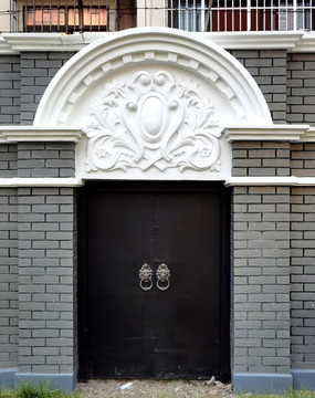 石庫(kù)門(mén)