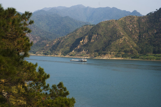 山水船