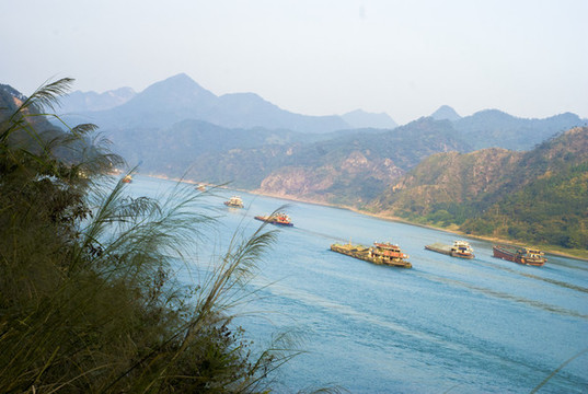 山水船