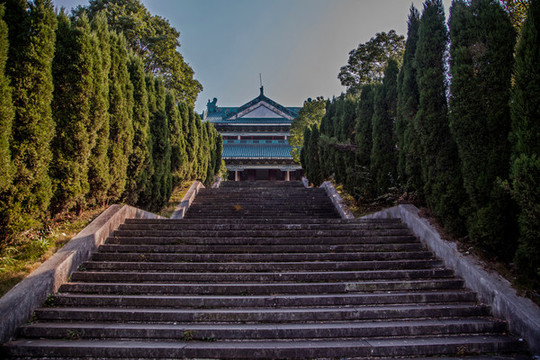 山間廟宇