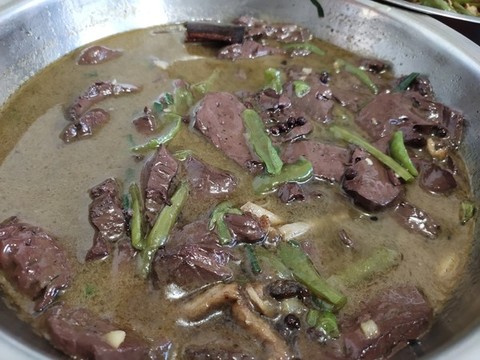 豬血燉湯特寫(xiě)
