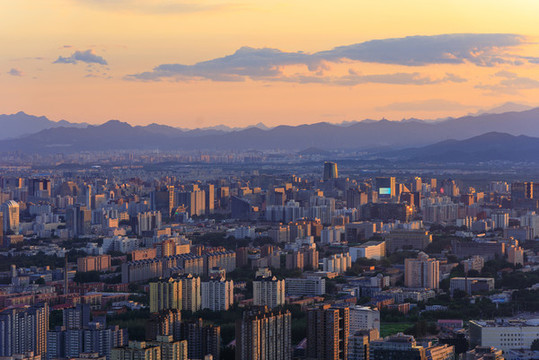 遠(yuǎn)眺北京海淀區(qū)城市建筑群