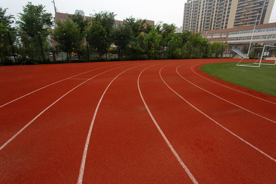 學校操場跑道高清圖