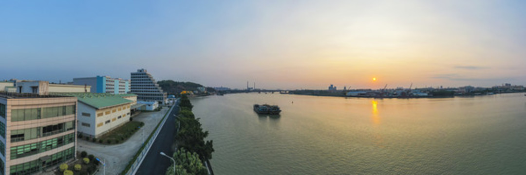 航拍中國廣州東江日出風(fēng)光