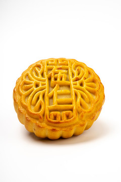 白背景的五仁月餅特寫(xiě)